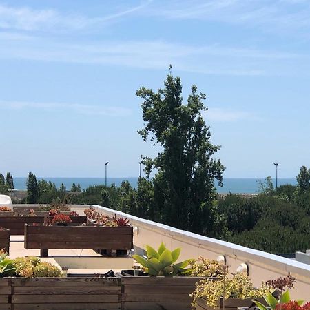 Beautiful Penthouse Apartment With Terrace - 4 Minute Walk To The Beach Troia Exteriér fotografie