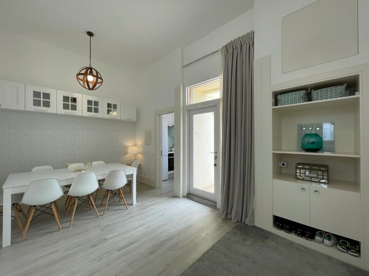 Beautiful Penthouse Apartment With Terrace - 4 Minute Walk To The Beach Troia Exteriér fotografie